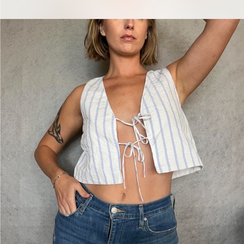 Zara Black Crop Top with Elegant Design